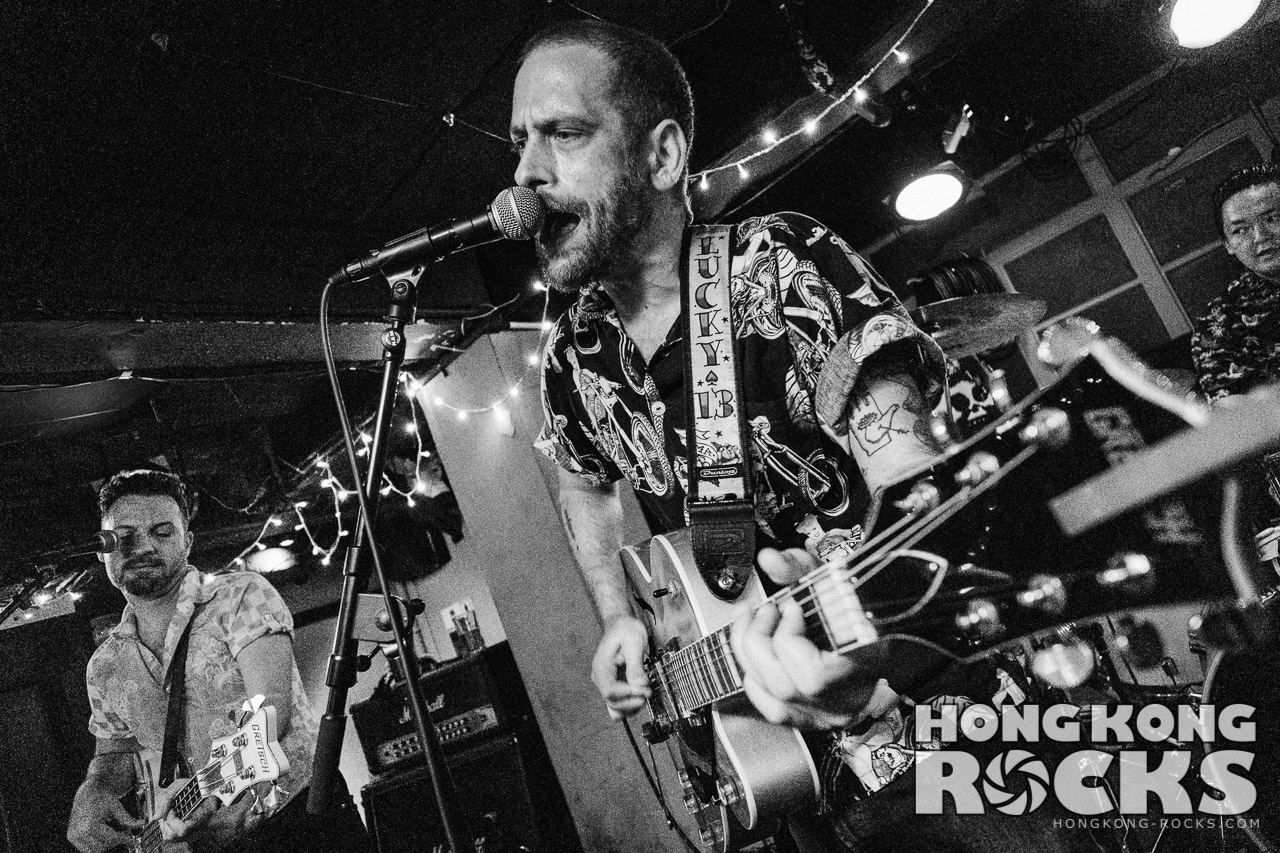 6pm Acoustic Happy Hour featuring Michael Mulder 8:15pm Streets Of Rage 9pm Whitts End 10:30pm The Sideburns 12am Black Kobra